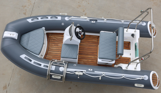 China 2022 diseño innovador tanque de combustible extraíble de 13 pies rib390BL barco inflables con suelo de teca proveedor