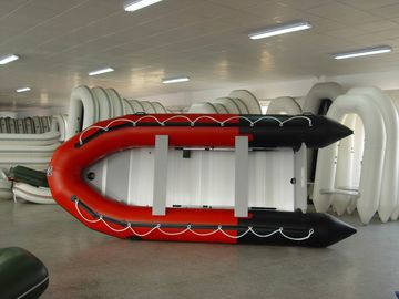 China Barco deportivo inflables de colores completos 86 KG 410 Cm Barco de vela plegable para patrullaje proveedor