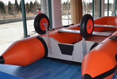 China Tamaño Ruedas de botes inflables personalizadas, Ruedas de botes inflables de aluminio para remolque proveedor