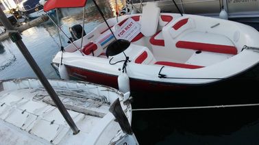 China 16.5 pies Botes inflables deportivos, un cómodo y relajante yate de placer de fibra de vidrio con CE proveedor
