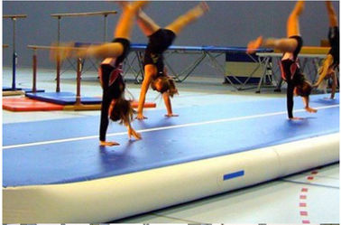 China Almohadillas de gimnasia inflables de alta calidad con pista de tiro o pista de aire en varios tamaños proveedor