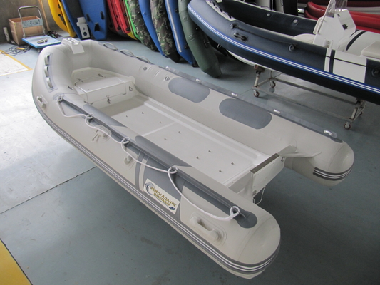 Barco de la costilla 2022 barco de velocidad inflable 390cm rib390B más colores con consola central proveedor