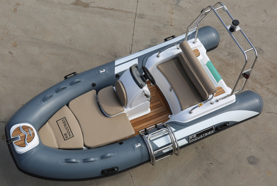 Diseño creativo 2022 gran terraza con tanque de combustible extraíble barco inflables de 13 pies de altura proveedor