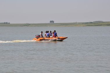 Un catamarán de peso ligero, un bote de ponto de 430 cm, un catamarán inflable, un bote de cubierta proveedor