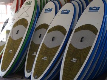 Colorido tablero inflables SUP fácil de tomar con 11 pies de largo 6 pulgadas de espesor proveedor