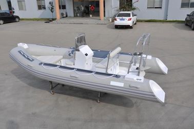 Barco de pequeñas costillas de alta capacidad Casco rígido 480 cm Consola central de PVC con cojines proveedor