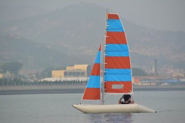 Barco de vela inflable azul 4 personas Pontoón con tablero central de fibra de vidrio proveedor