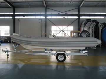 Construcción adhesiva Barcos de pesca inflables Multifunción 540cm Para turismo acuático proveedor