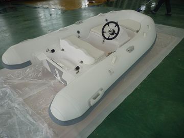 Un bote inflable para patrullaje, modelo delicado de Orca Hipalon. proveedor
