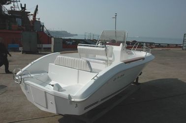Yacht de placer simple y respetuoso con el medio ambiente Blanco 5.8 M Con consola central proveedor