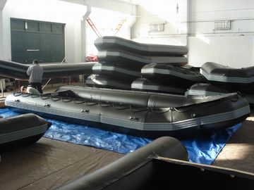 Barco deportivo hinchable negro PVC / Hipalon Barco de ferry hecho a mano con gran capacidad proveedor