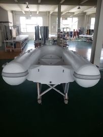 Casco de fibra de vidrio Barco de costillas plegable Plegable lateralmente Almacenamiento fácil 330 Cm Para diversión proveedor
