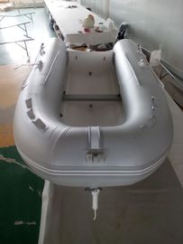 Barco inflables de costillas dobladas lateralmente Barco inflables artesanales con cubierta de barco proveedor