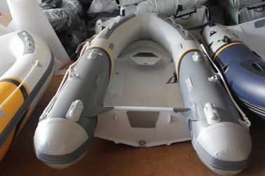 Barco de 3 cámaras de aluminio de 330 cm Barcos de vela pequeños con techo plegable proveedor