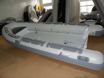 Barco de costura de aluminio de lujo confortable de 500 cm Barcos de pesca con consola central proveedor