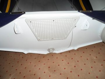 Barco de 3 cámaras de aluminio de 330 cm Barcos de vela pequeños con techo plegable proveedor