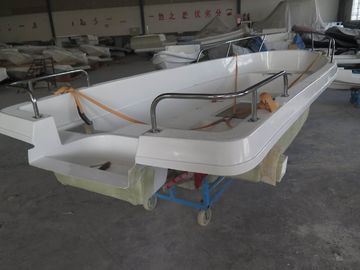 Canopy plegable de fibra de vidrio Barcos de pesca de 0,9 m de altura con un gran tanque de pesca proveedor