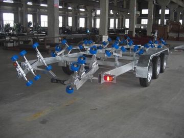 Remolque de embarcaciones galvanizado pesado para embarcaciones de costado, remolque de embarcaciones de doble eje de 960 cm proveedor