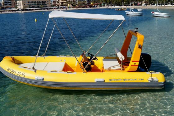 Diseño de casco único Barco de costilla pequeño 8 personas Barco inflable con piso de teca / tanque de combustible proveedor