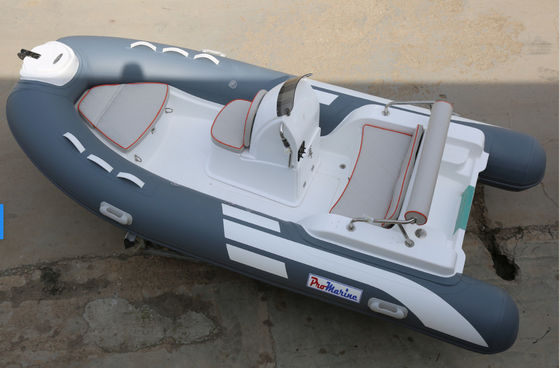 Velocidad máxima 25-30 nudos Pequeño barco a la deriva para pesca en aguas poco profundas proveedor