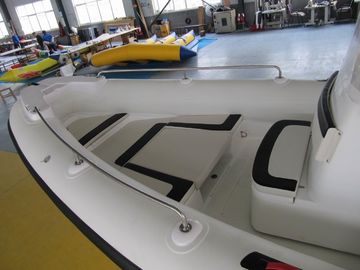 Fibra de vidrio + Orca Hypalon Casco rígido Barco de costilla inflable con sistema de dirección proveedor