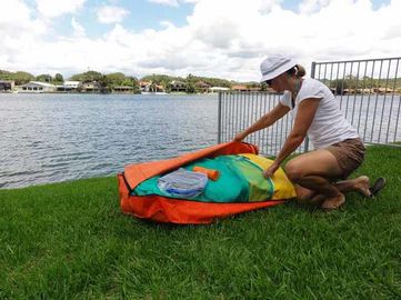 Fácil de llevar colchoneta de aire inflable para 6 * 4M Boom Blow Up Piscinas proveedor